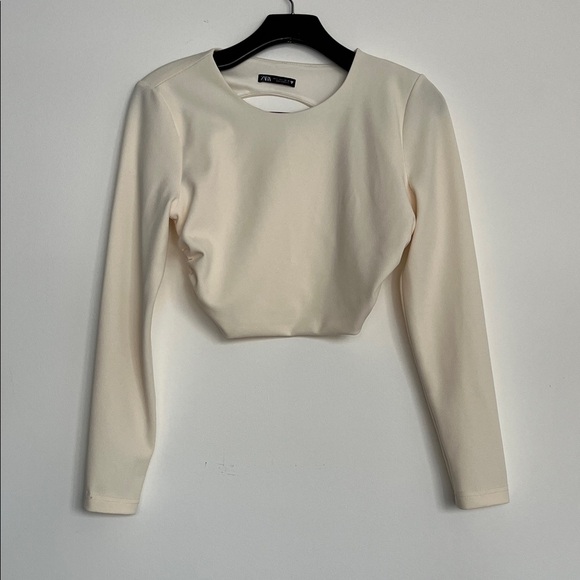 ZARA Cream Crepe Open-Back Long Sleeve Top - Picture 5 of 10